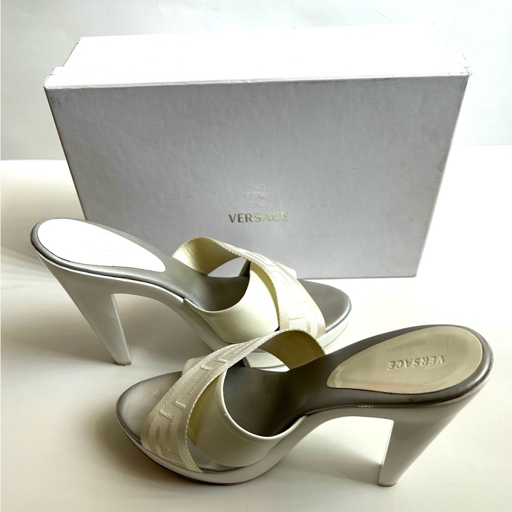 Versace Clogs - Picture 9 of 9